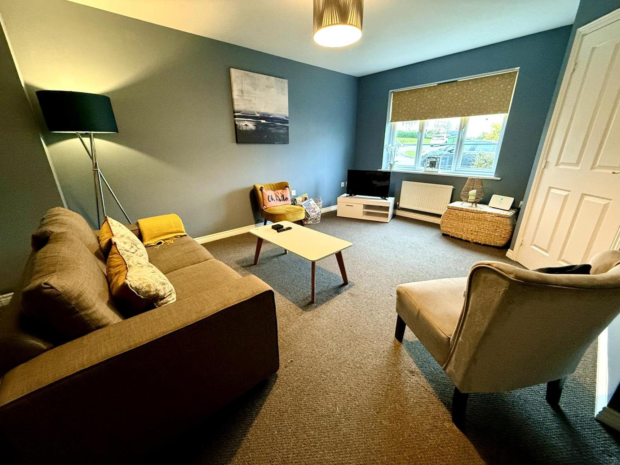 Joyford Place *